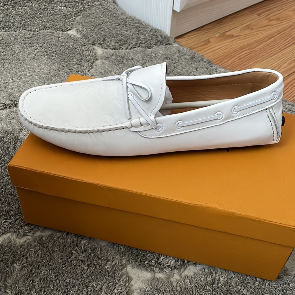 Louis Vuitton white leather loafers. Mens.